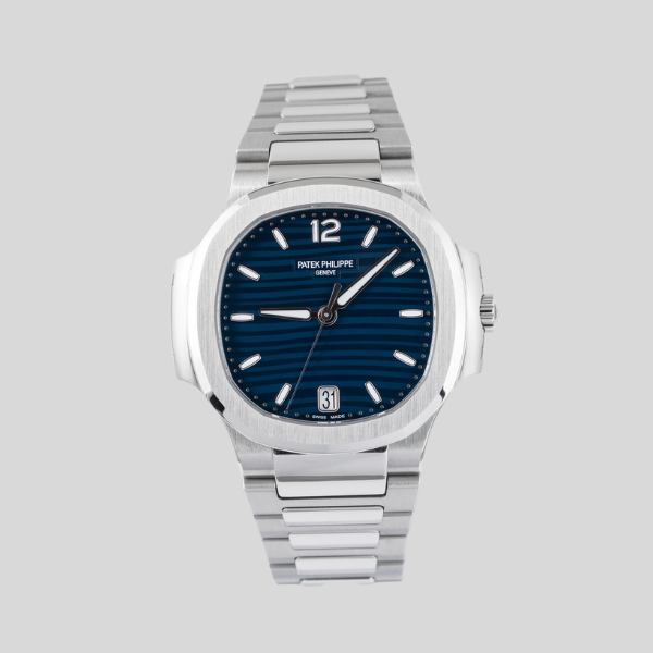 Patek Philippe 7118/1A Blue Nautilus 35mm 2022